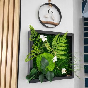 Tableau carré 27x27 cm encadrement noir 6 cm, entièrement recouvert de végétaux et fleurs stabilisés variés – pièce unique artisanale, à poser ou accrocher, livraison France