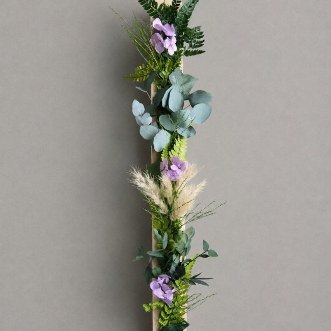 deco vegetale en hetre garnie de vegetaux stabilises